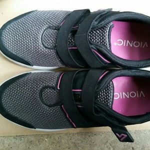 Vionic Ema Suede & Mesh Adjustable Sneakers